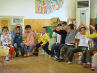 中班语言活动方案多彩的幼儿园
